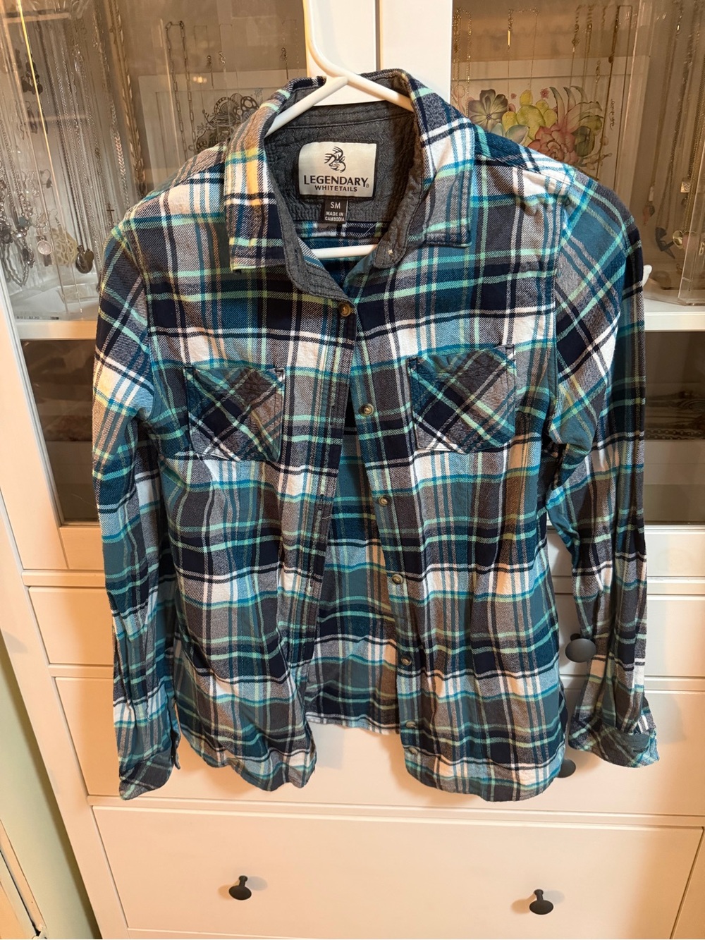 2 Legendary Whitetails Women's shirts size small- both for $25!!!